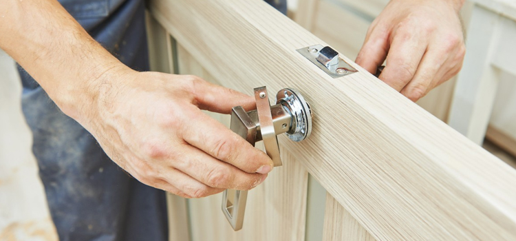 interior door repair Nuevo