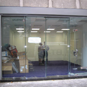 shop front door repair Nuevo